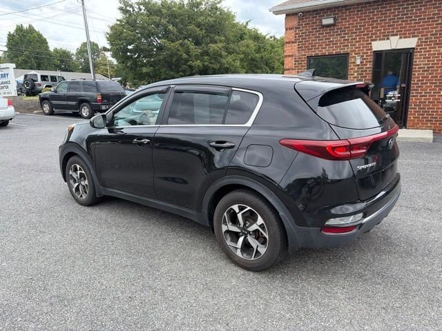 Pre-Owned 2021 Kia Sportage LX - photo - 1