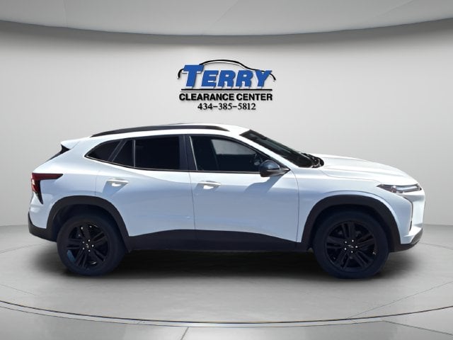 Pre-Owned 2024 Chevrolet Trax ACTIV - photo - 0