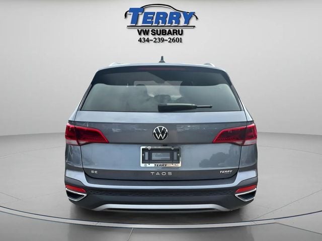 Pre-Owned 2024 Volkswagen Taos 1.5T SE - photo - 1