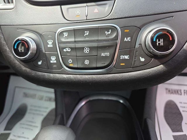 Pre-Owned 2024 Chevrolet Malibu LT - photo - 7