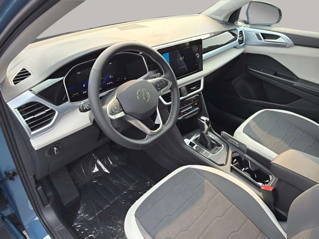 New 2026 Volkswagen Taos 1.5T SE - photo - 3