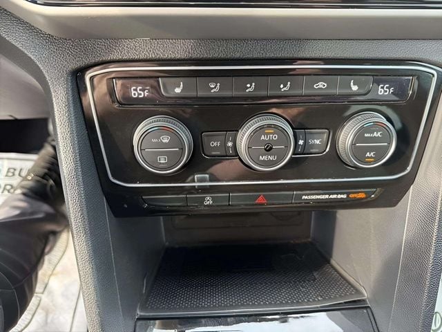 Pre-Owned 2022 Volkswagen Atlas Cross Sport 3.6L V6 SE w/Technology - photo - 12