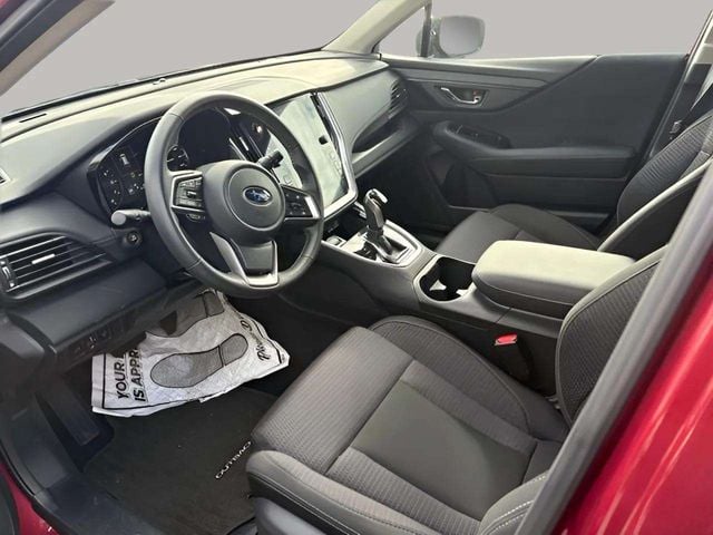 Pre-Owned 2025 Subaru Outback Premium - photo - 4