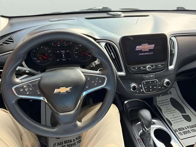Pre-Owned 2023 Chevrolet Malibu LT - photo - 5