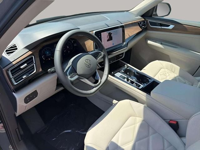 New 2026 Volkswagen Atlas 2.0T SE w/Technology - photo - 4