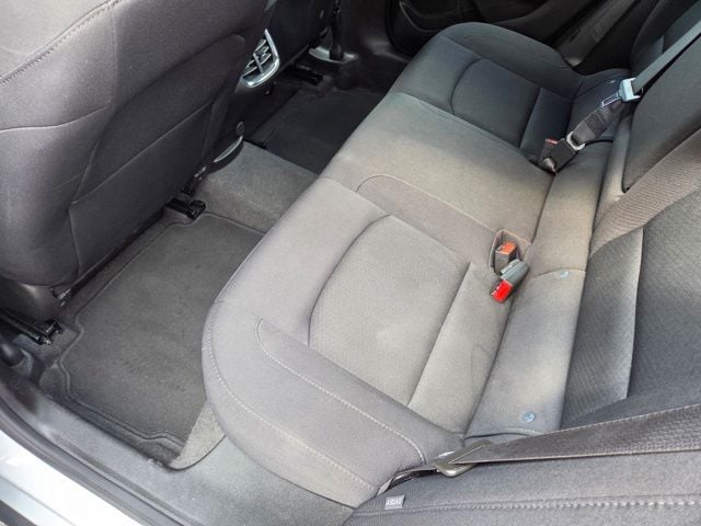 Pre-Owned 2024 Chevrolet Malibu LT - photo - 8