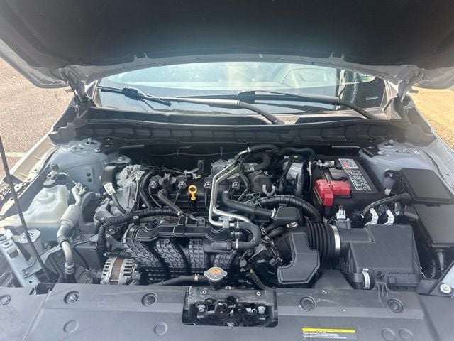 Pre-Owned 2024 Nissan Altima 2.5 SR - photo - 16