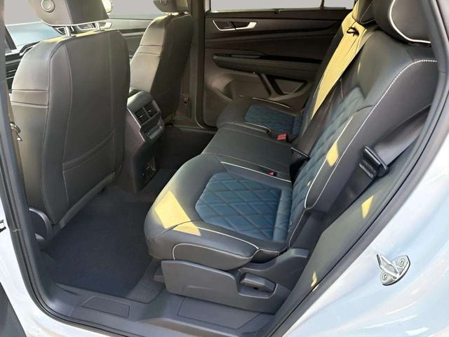 New 2026 Volkswagen Atlas Cross Sport SEL Premium R-Line - photo - 5
