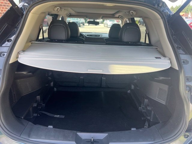 Pre-Owned 2016 Nissan Rogue SL - photo - 6