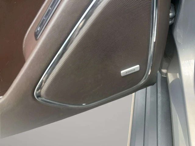Pre-Owned 2019 GMC Yukon XL Denali - photo - 13