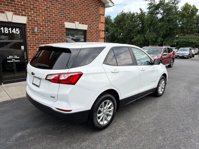 Pre-Owned 2021 Chevrolet Equinox LS - photo - 3