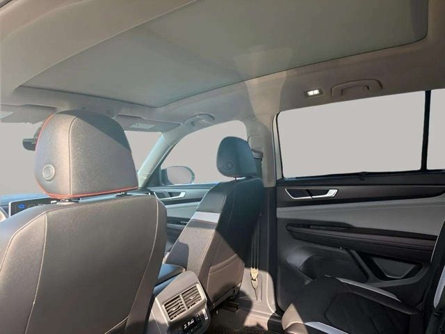 Pre-Owned 2025 Volkswagen Atlas 2.0T Peak Edition - photo - 7