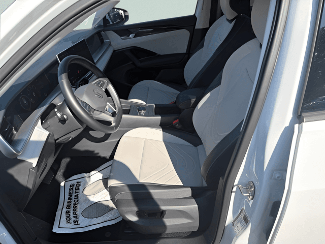 2025 Volkswagen Tiguan 2.0T SE Photo in Forest VA 24551
