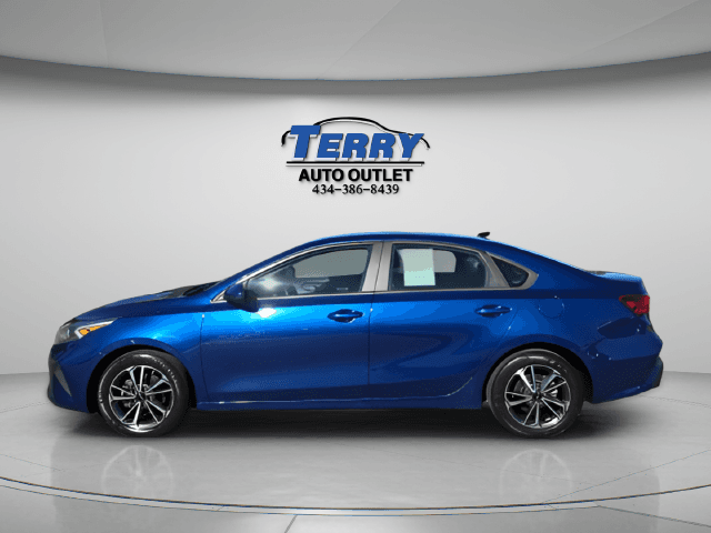 2022 Kia Forte LXS Photo in Lynchburg VA 24502