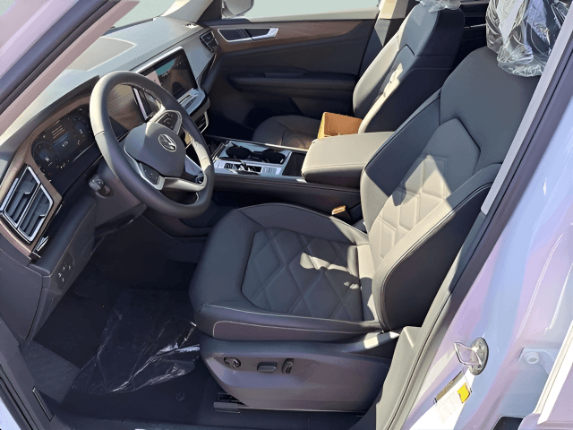 2026 Volkswagen Atlas SE w/Technology Photo in Forest VA 24551