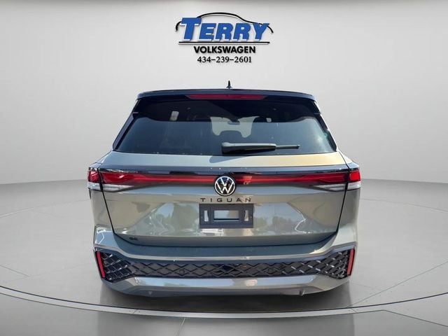 2026 Volkswagen Tiguan 2.0T SE R-Line Black Photo in Lynchburg VA 24502