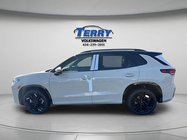 2026 Volkswagen Tiguan 2.0T SE R-Line Black Photo in Lynchburg VA 24502