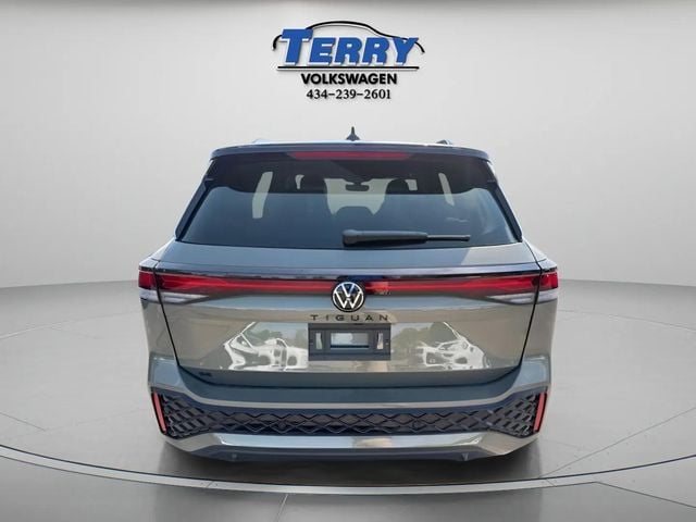 2026 Volkswagen Tiguan 2.0T SE R-Line Black Photo in Lynchburg VA 24502