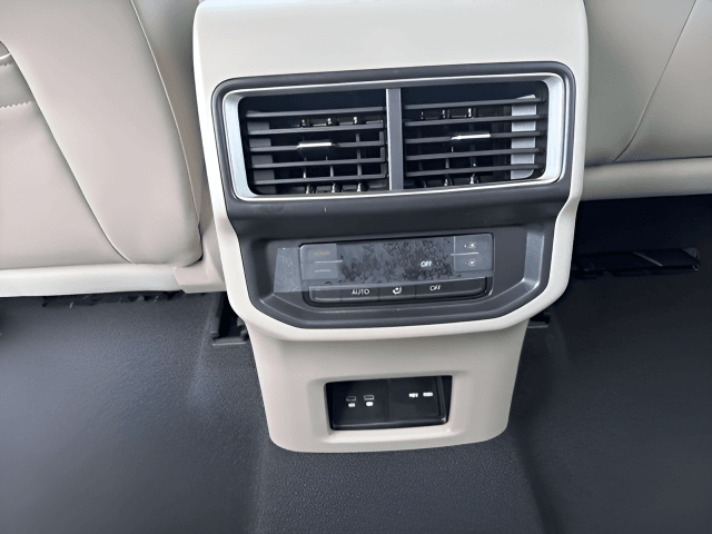 2026 Volkswagen Atlas SE w/Technology Photo in Forest VA 24551
