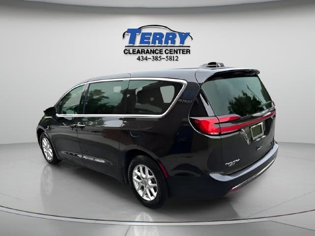 2023 Chrysler Pacifica Touring L Photo in Lynchburg VA 24502
