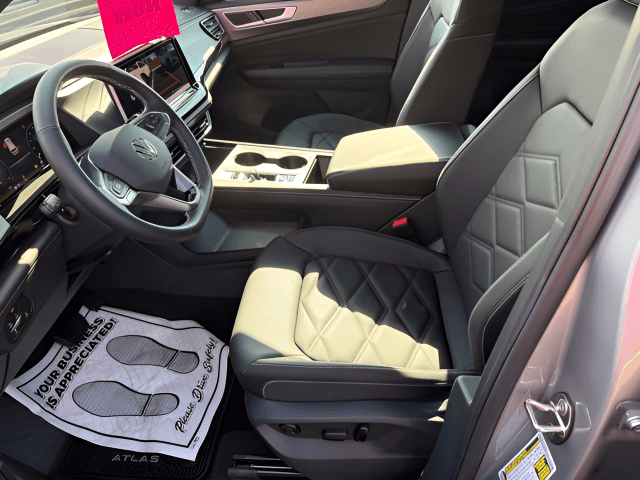 2026 Volkswagen Atlas Cross Sport SE Photo in Forest VA 24551