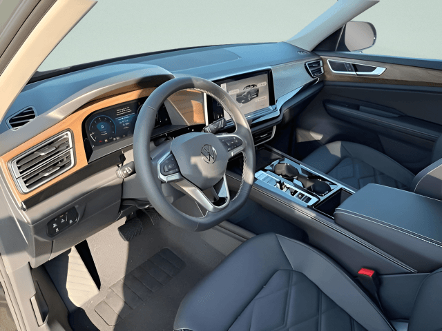 2026 Volkswagen Atlas SE w/Technology Photo in Forest VA 24551