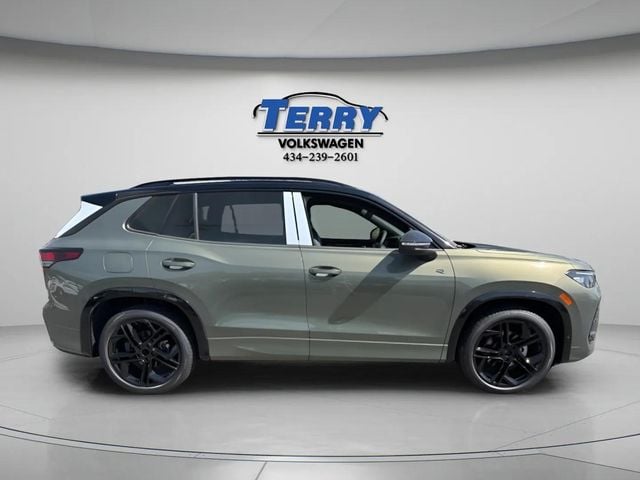 2026 Volkswagen Tiguan 2.0T SE R-Line Black Photo in Lynchburg VA 24502