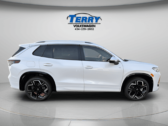 2026 Volkswagen Tiguan SEL R-Line Turbo Photo in Forest VA 24551