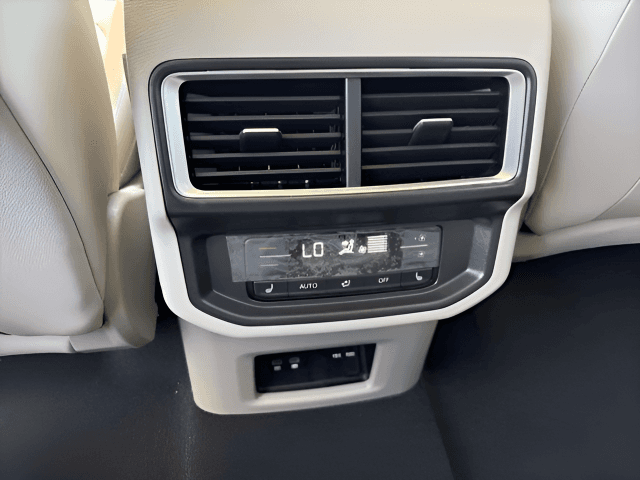 2026 Volkswagen Atlas SEL Premium R-Line Photo in Forest VA 24551