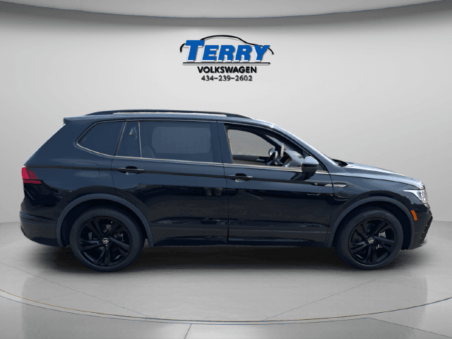 2024 Volkswagen Tiguan 2.0T SE R-Line Black Photo in Forest VA 24551