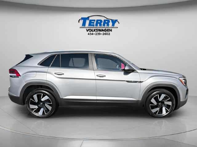 2026 Volkswagen Atlas Cross Sport SE w/Technology Photo in Forest VA 24551