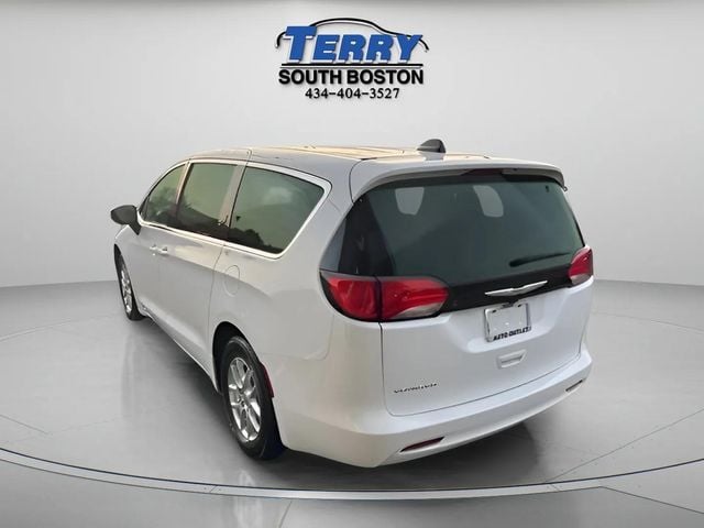 2022 Chrysler Voyager LX Photo in Boston VA 24592