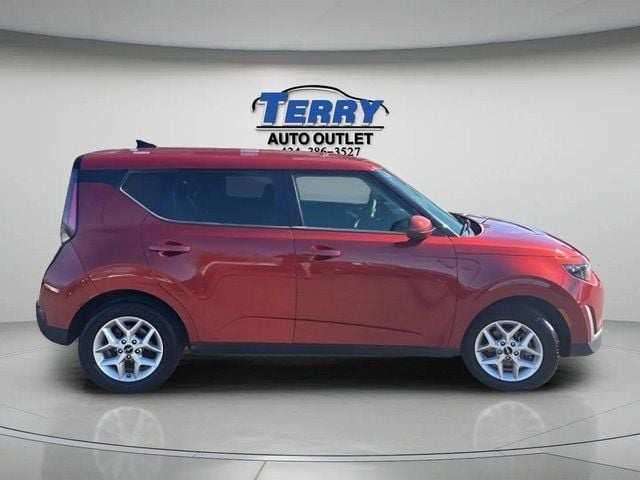 2024 Kia Soul LX Photo in Lynchburg VA 24502