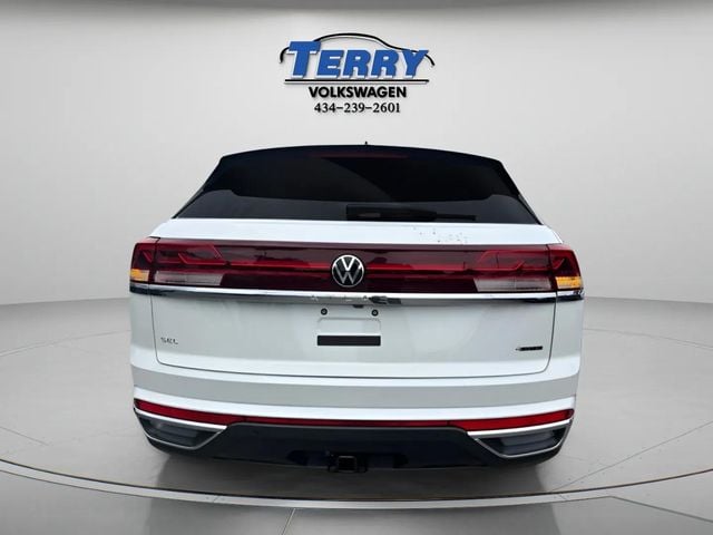 2026 Volkswagen Atlas Cross Sport 2.0T SEL Photo in Lynchburg VA 24502