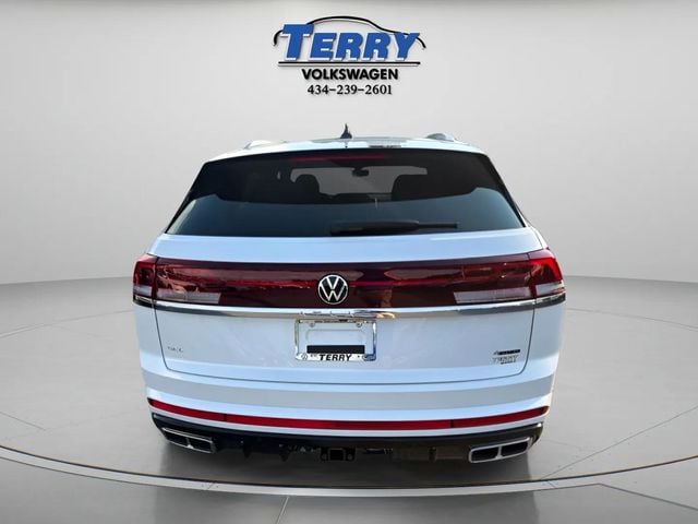 2026 Volkswagen Atlas Cross Sport SEL Premium R-Line Photo in Forest VA 24551