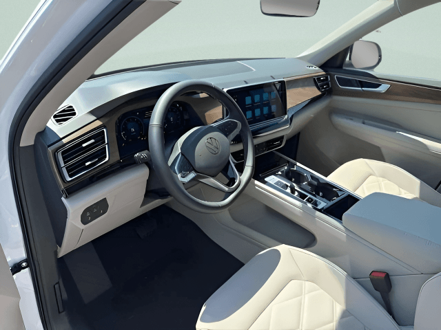 2026 Volkswagen Atlas SE w/Technology Photo in Forest VA 24551