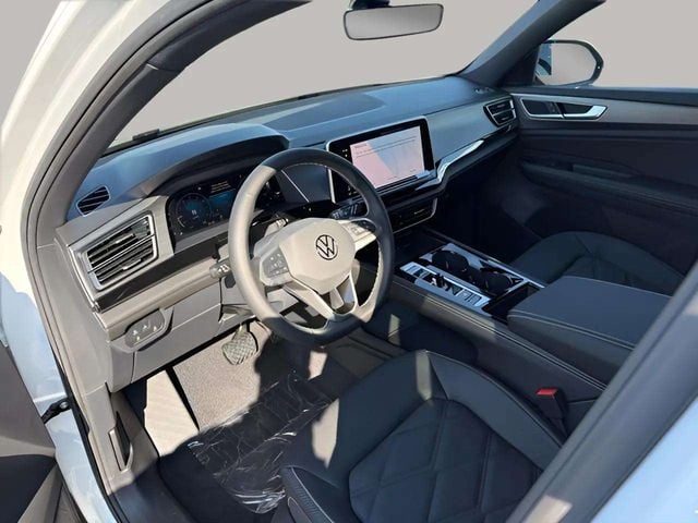 2026 Volkswagen Atlas Cross Sport SE w/Technology Photo in Forest VA 24551