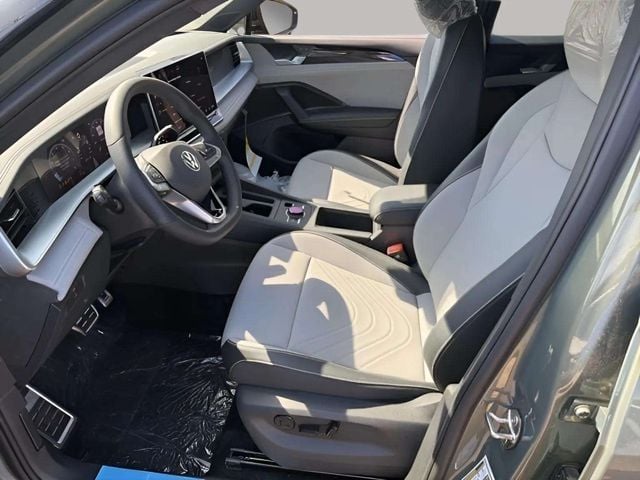 2026 Volkswagen Tiguan 2.0T SE R-Line Black Photo in Lynchburg VA 24502